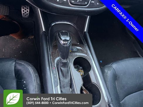 Used 2017 Chevrolet Malibu Premier w/ Premier Sun and Wheel Package image 10