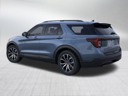 New 2026 Ford Explorer ST-Line image 6