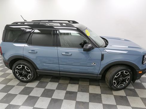 Used 2022 Ford Bronco Sport Outer Banks image 5