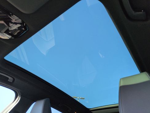 Used 2025 BMW X3 xDrive30i w/ Premium Package image 27