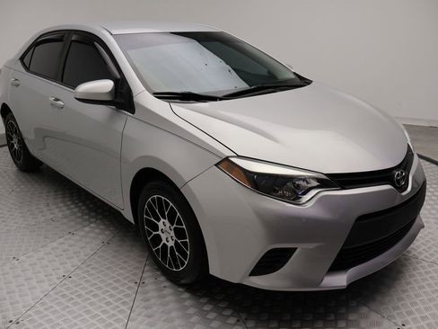 Used 2014 Toyota Corolla LE FWD image 6