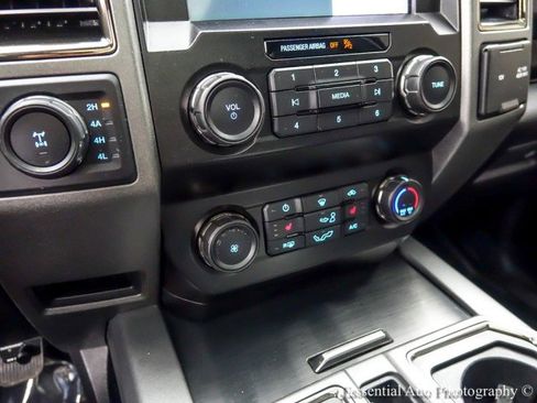 Used 2019 Ford F150 Raptor w/ Equipment Group 801A Mid image 24