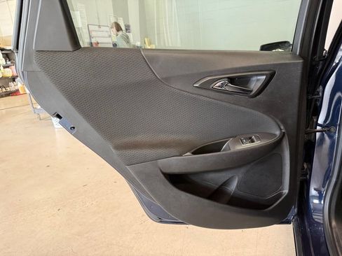 Used 2016 Chevrolet Malibu LT FWD image 11