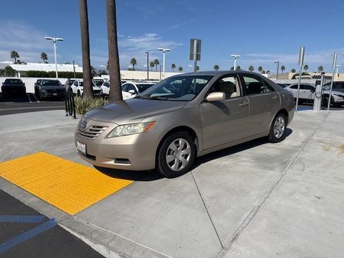 Used 2007 Toyota Camry CE image 3