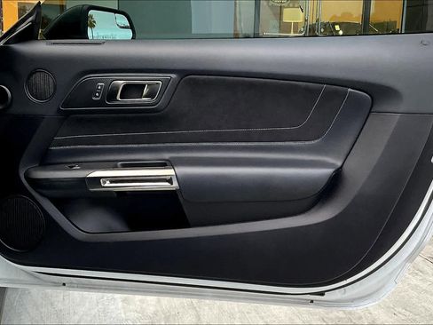 Used 2018 Ford Mustang Shelby GT350 w/ Electronics Package image 26