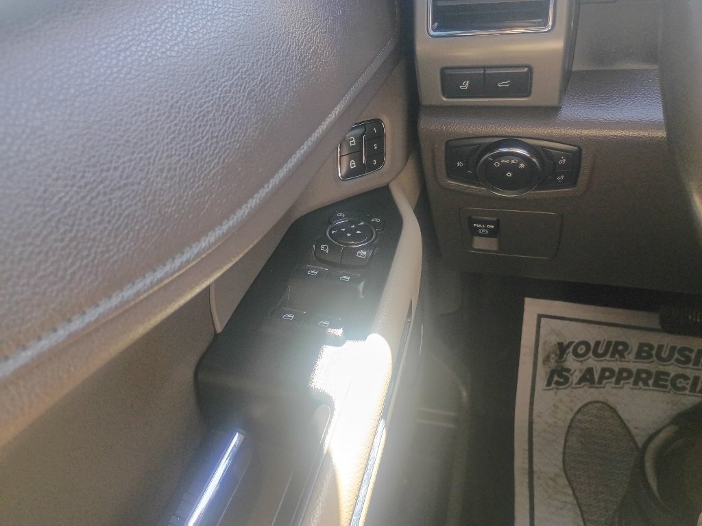 Used 2021 Ford Expedition Max XLT AWD/4WD image 18