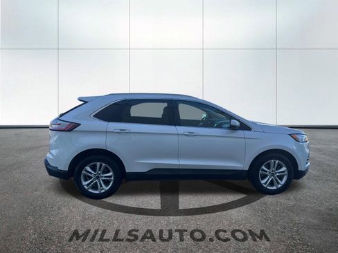 Used 2019 Ford Edge SEL w/ Equipment Group 201A image 3