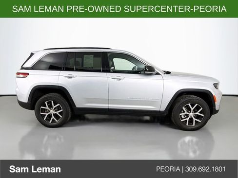 Used 2024 Jeep Grand Cherokee Limited image 8