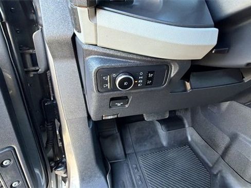 Used 2023 Ford Bronco Badlands image 26