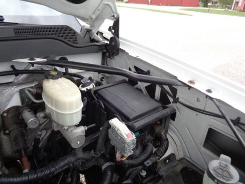 Used 2015 Chevrolet Silverado 2500 LT w/ LT Convenience Package image 17