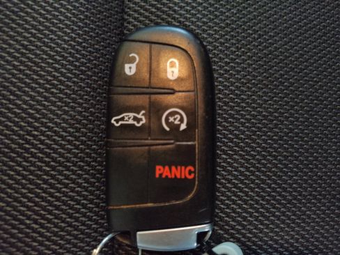 Used 2022 Dodge Charger SXT image 32