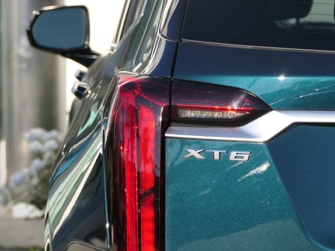 New 2025 Cadillac XT6 Premium Luxury image 5