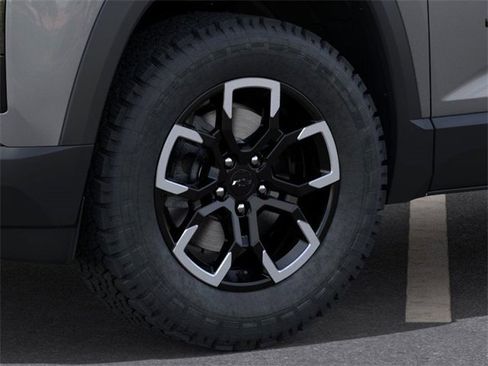 New 2026 Chevrolet Equinox ACTIV w/ Convenience Package III image 9