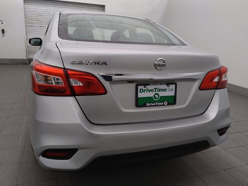 Used 2019 Nissan Sentra S FWD image 6