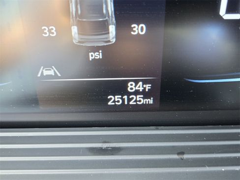 Certified 2023 Hyundai Venue SEL w/ Cargo Package image 25