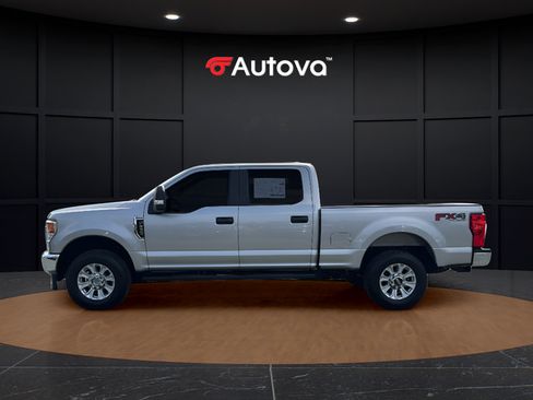 Used 2020 Ford F250 XL w/ STX Appearance Package AWD/4WD image 2
