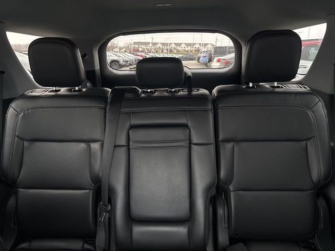 Used 2023 Ford Explorer XLT w/ Equipment Group 202A image 34