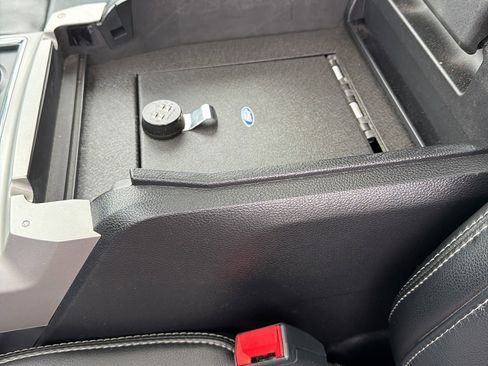 Certified 2019 Ford F350 Lariat w/ Lariat Ultimate Package image 20