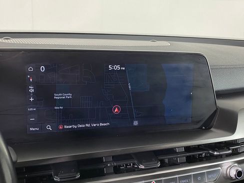 Certified 2023 Kia Telluride S w/ S Sunroof Package image 18