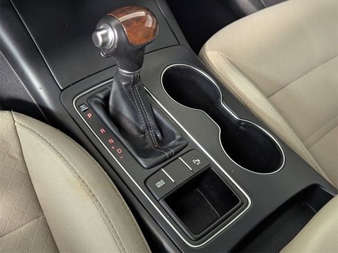 Used 2018 Kia Sorento LX image 21