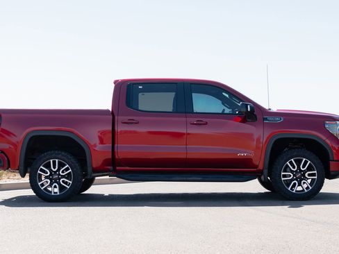 Used 2023 GMC Sierra 1500 AT4 w/ AT4 Preferred Package AWD/4WD image 56