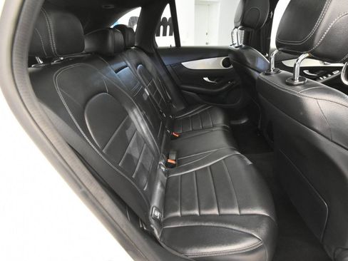 Used 2022 Mercedes-Benz GLC 300 4MATIC image 16