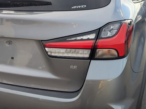 Used 2024 Mitsubishi Outlander Sport SE image 4