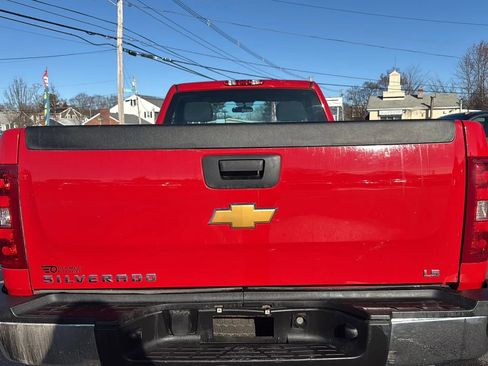 Used 2012 Chevrolet Silverado 2500 W/T w/ Snow Plow Prep Package image 6