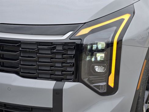 New 2026 Kia Sportage EX w/ EX Panorama Roof Package image 6