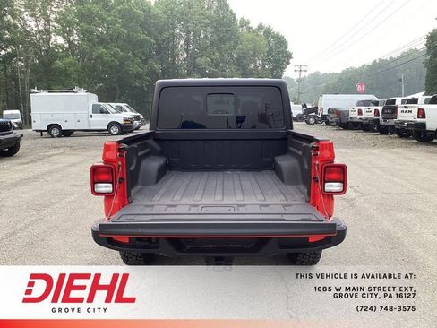 Used 2023 Jeep Gladiator Sport AWD/4WD image 14