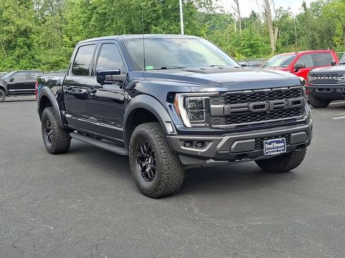 Used 2022 Ford F150 Raptor w/ Equipment Group 801A High AWD/4WD image 2