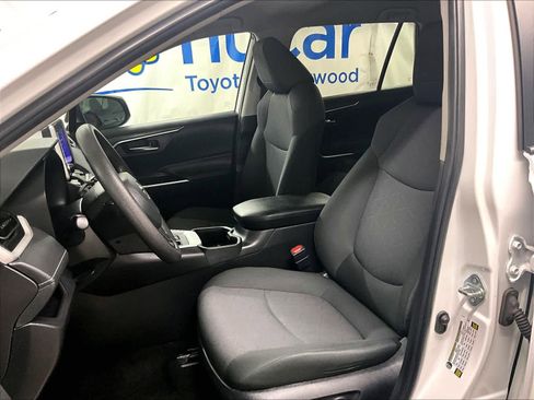 Certified 2024 Toyota RAV4 XLE FWD image 10