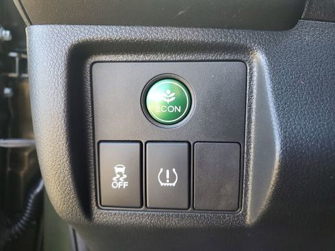 Used 2018 Honda HR-V LX image 21