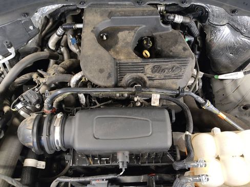 Used 2020 Ford Explorer XLT w/ Equipment Group 202A image 30