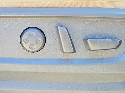 Used 2025 Nissan Armada Platinum AWD/4WD image 24