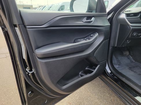 Used 2023 Jeep Grand Cherokee L Laredo w/ Luxury Tech Group I image 6