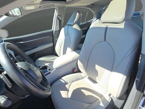 Used 2024 Toyota Camry XSE w/ Navigation Package image 14