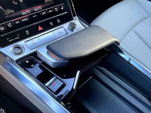 Certified 2024 Audi Q8 e-tron Premium Plus image 29