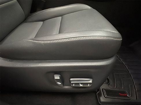 Used 2015 Lexus NX 300h AWD image 16