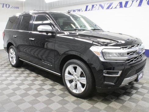 Used 2022 Ford Expedition Platinum image 3