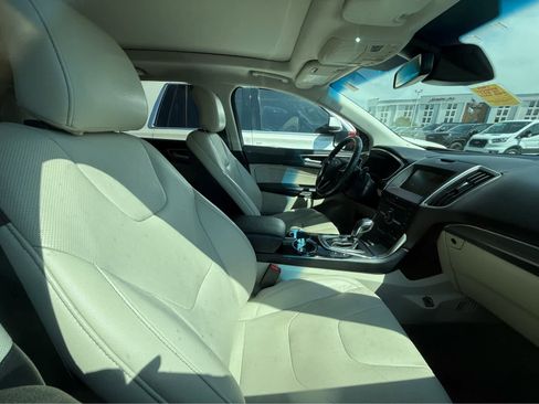 Used 2015 Ford Edge Titanium w/ Equipment Group 302A FWD image 7