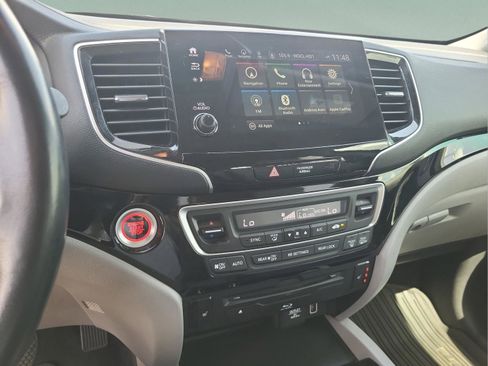 Used 2021 Honda Pilot Touring image 12