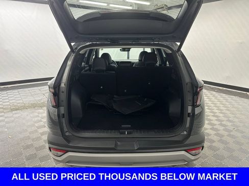 Used 2025 Hyundai Tucson SEL FWD image 19