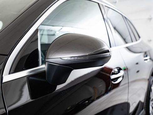 Certified 2025 Mercedes-Benz GLC 300 4MATIC image 17