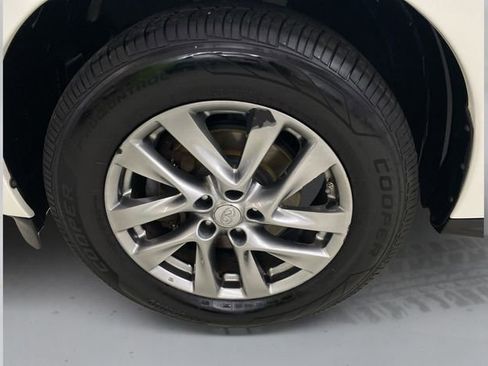 Used 2014 INFINITI QX60 Luxe w/ Premium Package AWD/4WD image 19