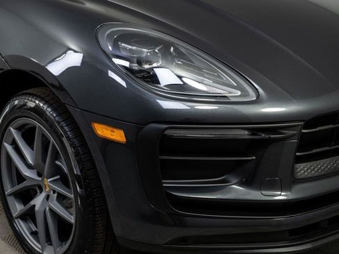 New 2026 Porsche Macan AWD/4WD image 38