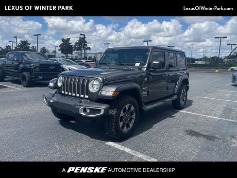 Used 2018 Jeep Wrangler Unlimited Sahara AWD/4WD image 1