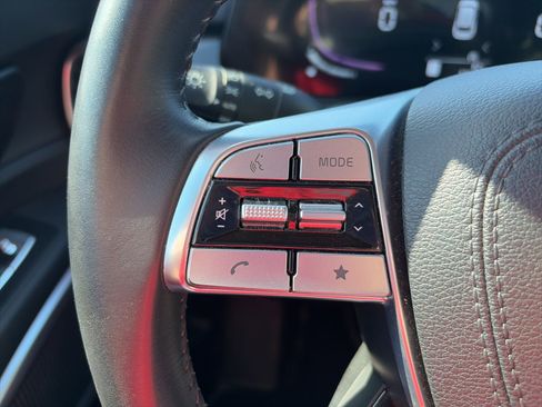 Used 2025 Kia Telluride S image 19