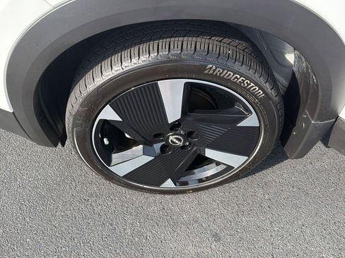 Used 2025 Nissan Kicks SR FWD image 34