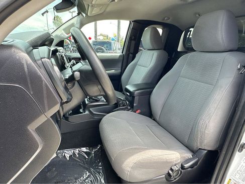 Used 2019 Toyota Tacoma SR RWD image 15